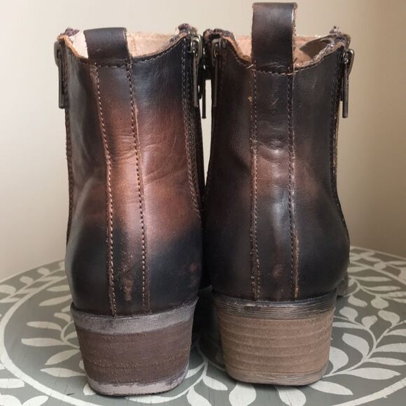 Corral Circle G Distressed Leather Western Booties Tan with Black Points sz 7 - Picture 4 of 14
